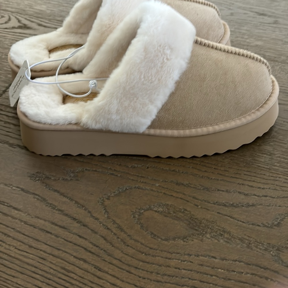 Altar’d State slipper - NEW - Picture 9 of 9